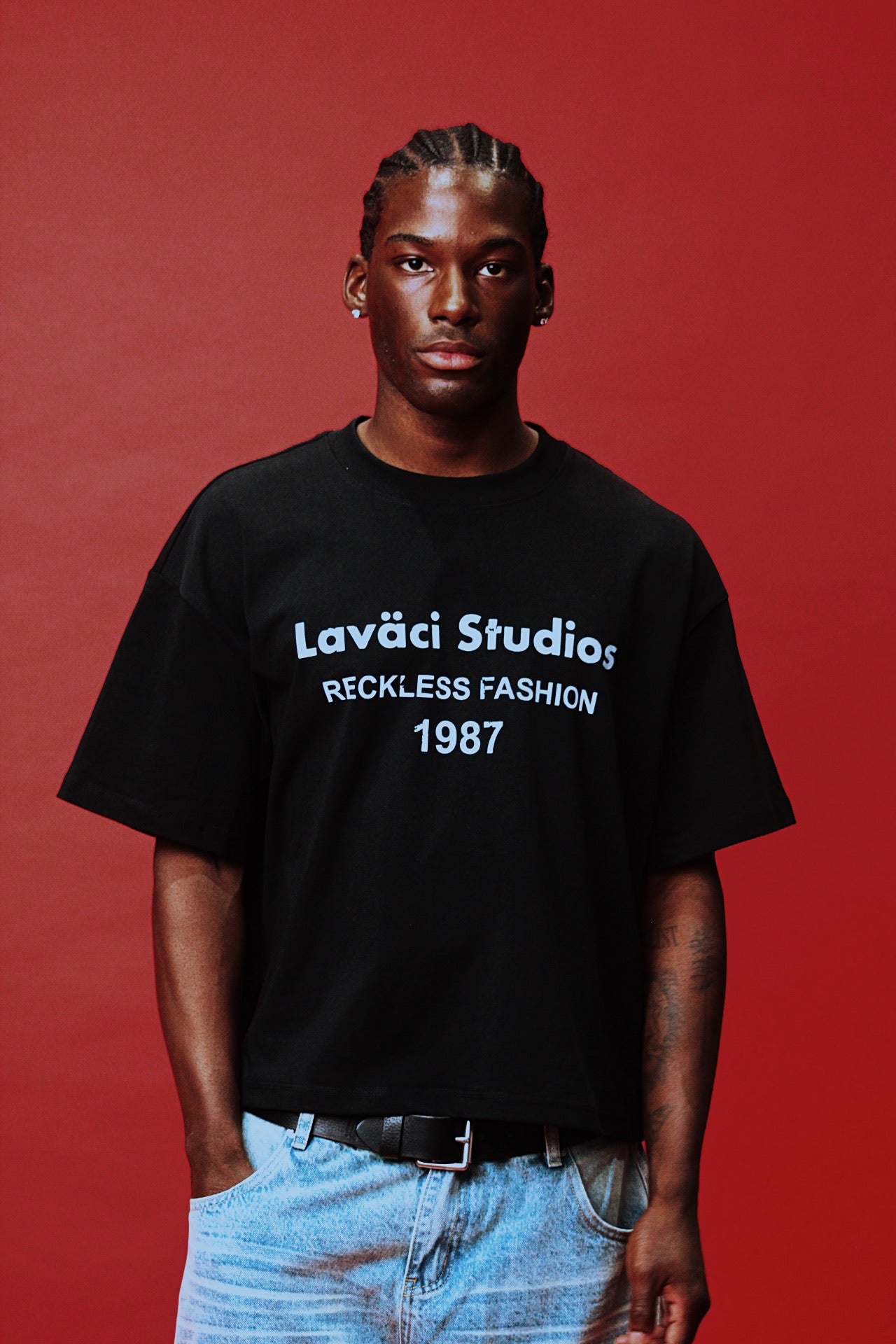 LVS 87’ TEE BLACK
